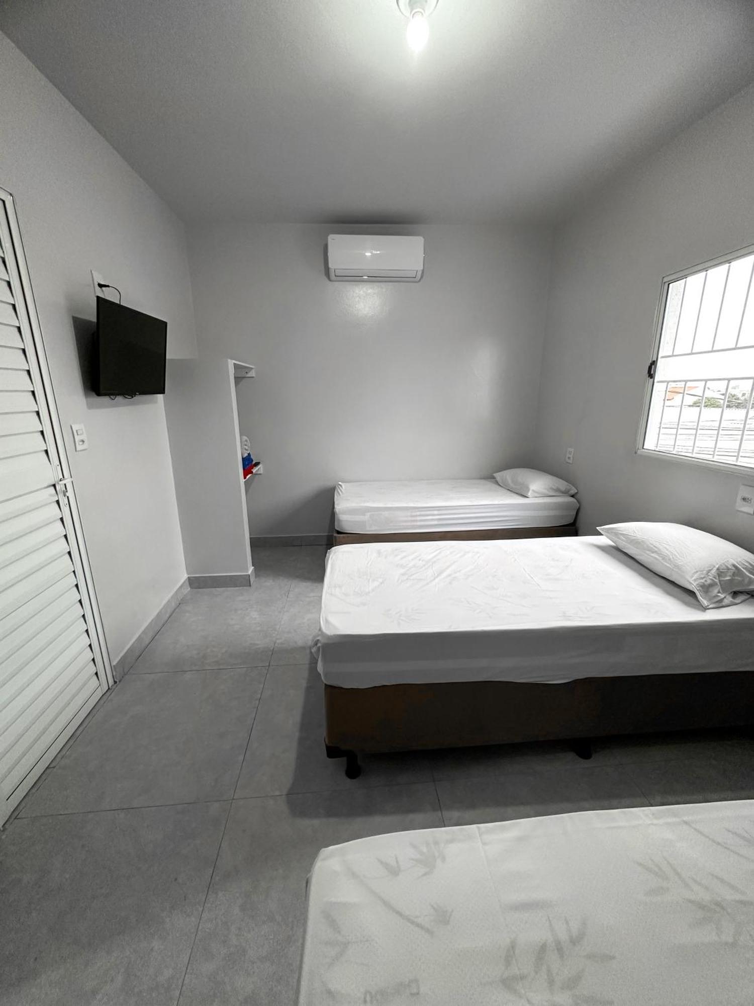 Spot Hotel E Pousada Uberlândia Kültér fotó